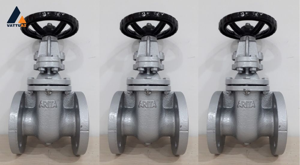 Van cổng Arita ty chìm 